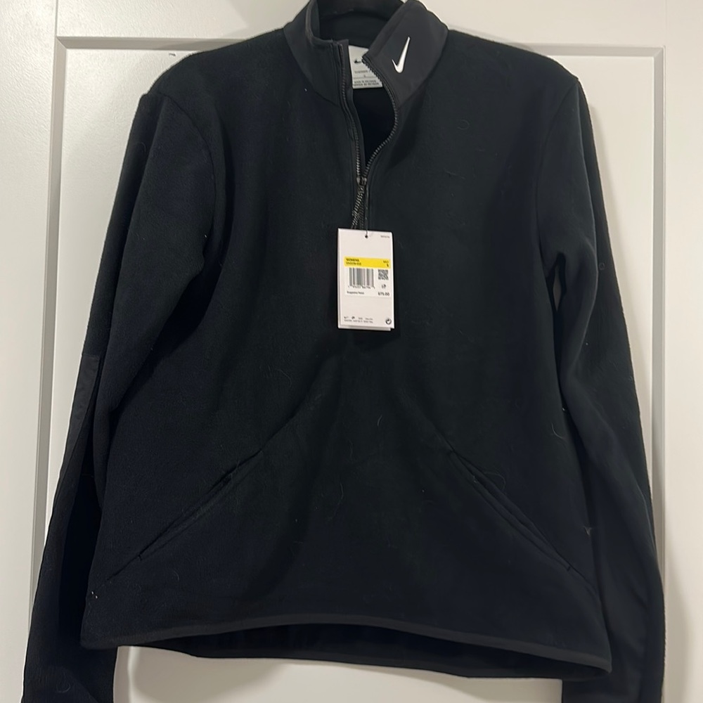 Nike women’s therma fit fleece size small NEW